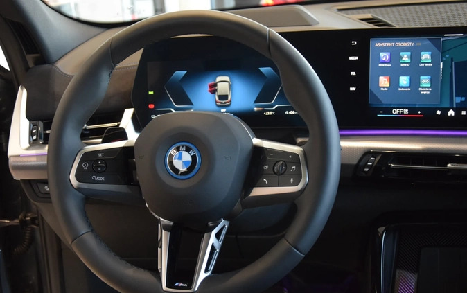 BMW iX2 cena 320900 przebieg: 5, rok produkcji 2024 z Kutno małe 704